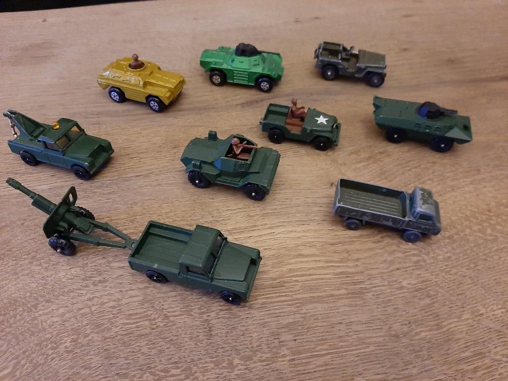 Lot de 9 véhicules militaires miniatures, Enlèvement ou Envoi, Camion
