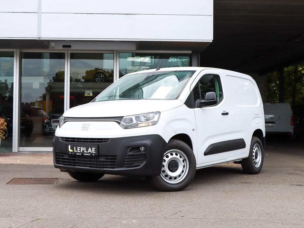 Fiat Doblo L1H1 Cargo|NAVI|CAMERA|3-ZIT|DEMO|, 4 deurs, Monovolume, Wit, 100 pk