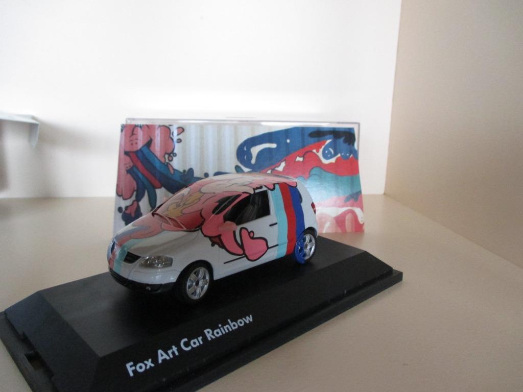 Schuco - VW Fox Art Car Rainbow - 1:43 - Neuf dans sa boîte, Enlèvement ou Envoi, Neuf, Voiture