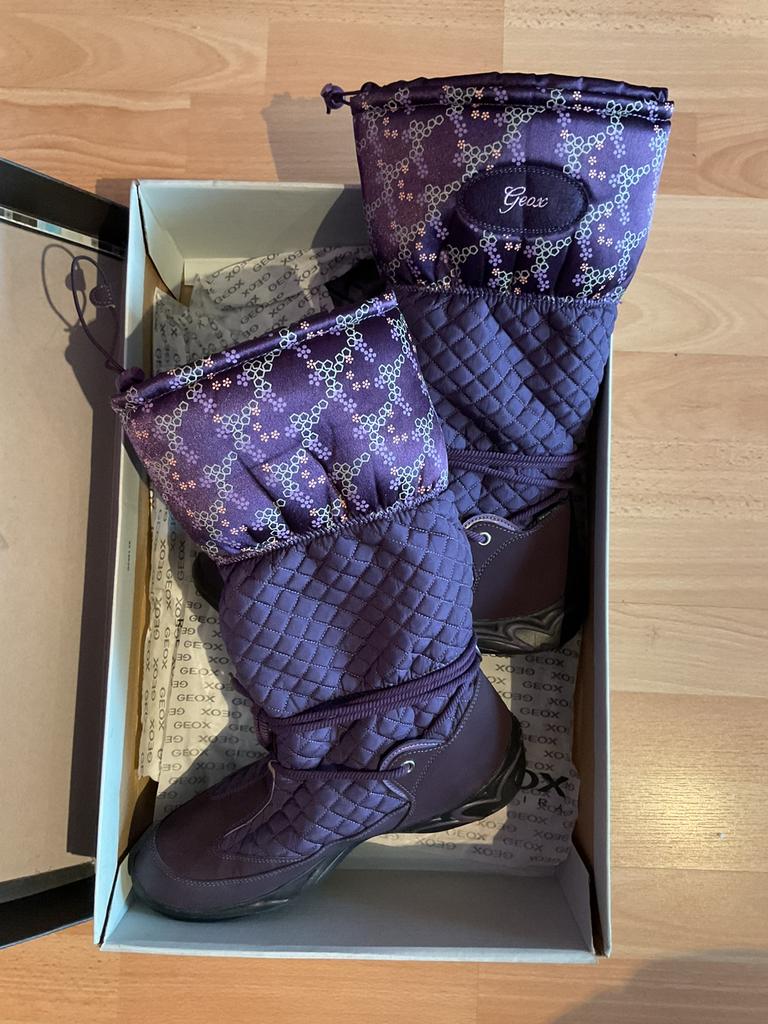 Geox winterlaarzen, Kleding | Dames, Schoenen, Ophalen of Verzenden, Nieuw