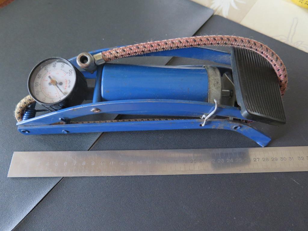 pompe manuelle pneus voiture, Enlèvement ou Envoi, Utilisé, Pneu(s)