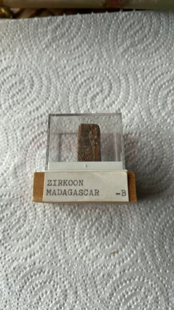 Zirkoon Madagascar, Ophalen of Verzenden