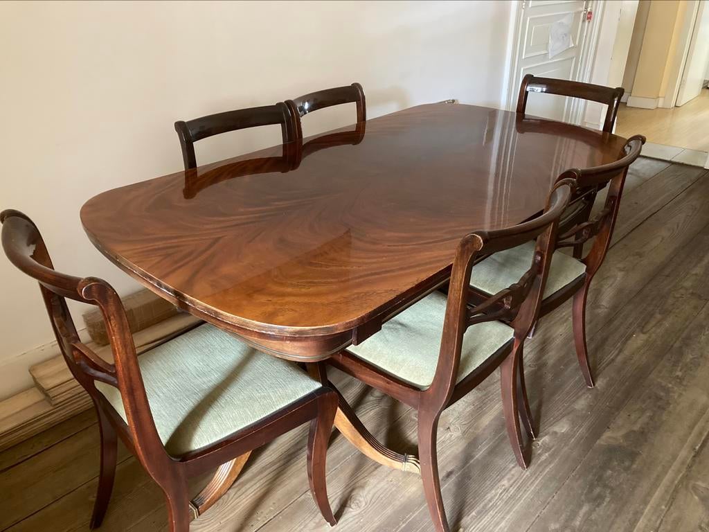 La table sans chaise, Maison & Meubles, Salles à manger complètes, Enlèvement ou Envoi, Comme neuf