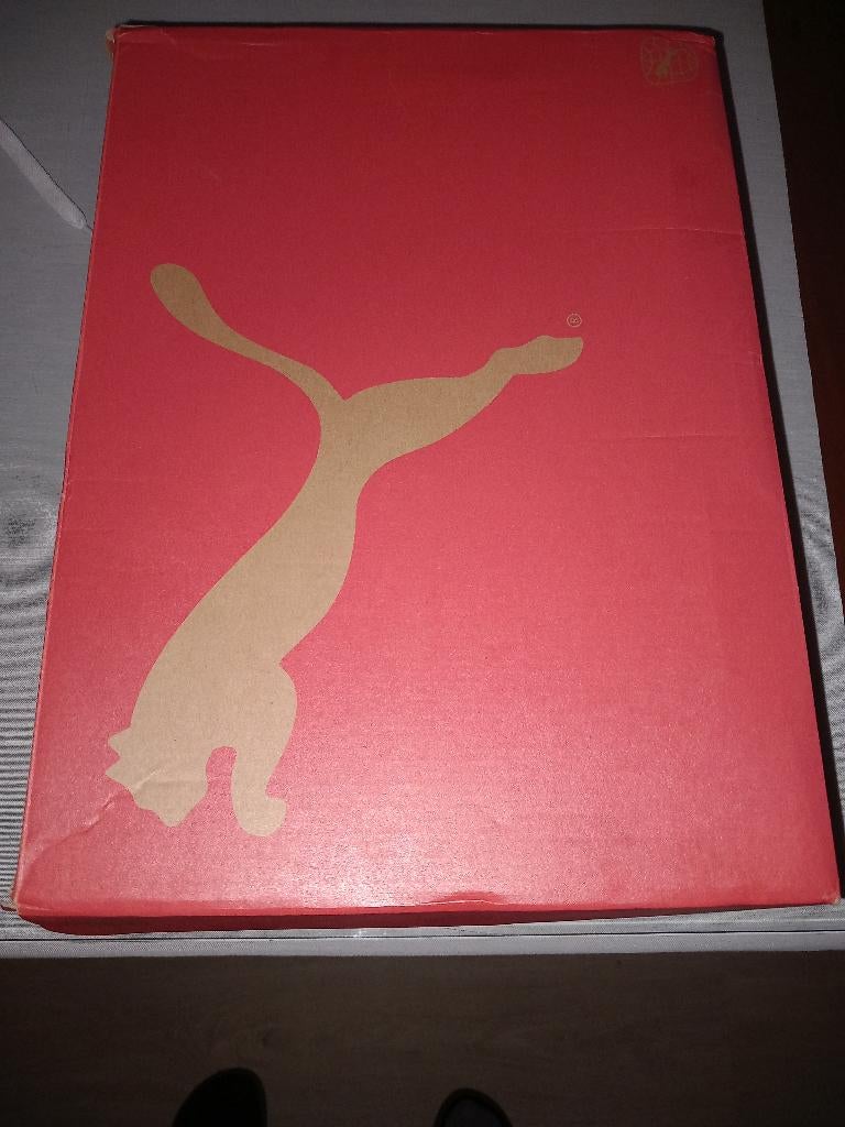 Chaussures Puma, Sports & Fitness, Enlèvement ou Envoi, Comme neuf, Chaussures