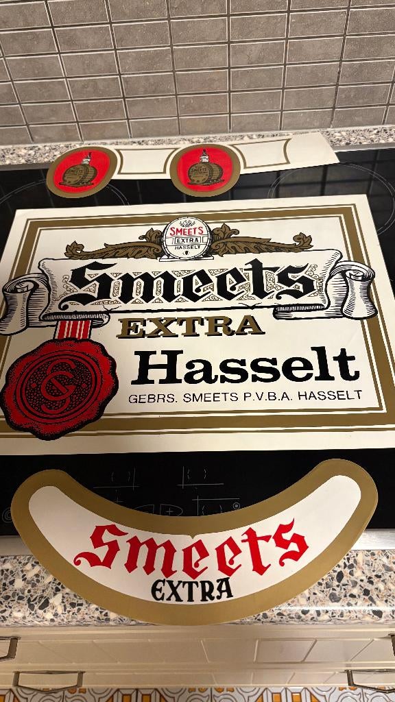 Smeets Hasselt etiketten extra groot ( 41 x 32 cm ), Verzamelen, Merken en Reclamevoorwerpen, Ophalen, Nieuw, Gebruiksvoorwerp