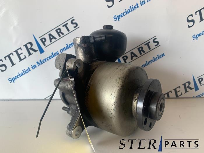 Stuurbekrachtiging Pomp van een Mercedes SL, Gebruikt, -, Ophalen of Verzenden, -