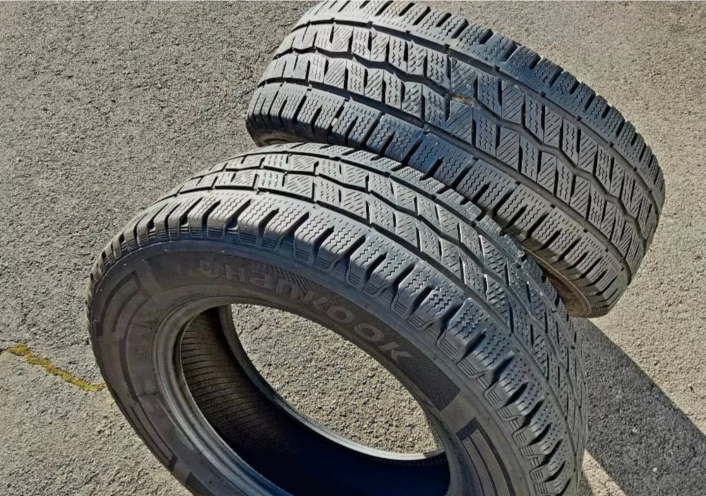 2 pneus hiver renforcés 215/65R16C 106/104T, Autos : Pièces & Accessoires, 16 pouces, Véhicule utilitaire, Pneu(s), Enlèvement