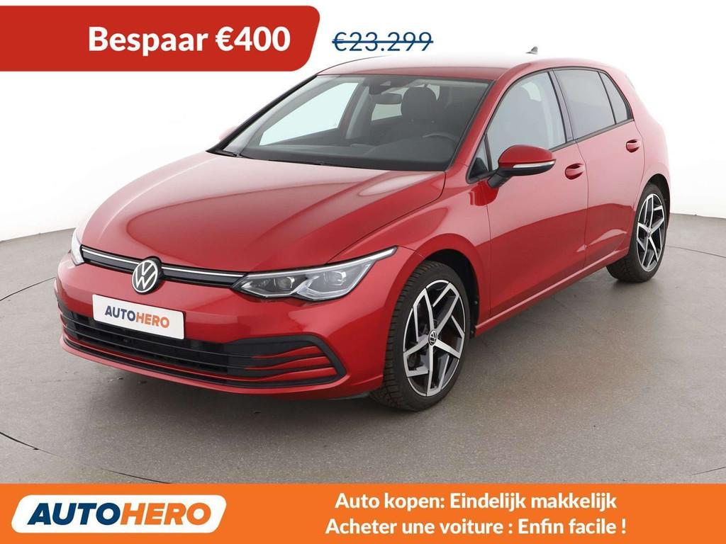 Volkswagen Golf 1.5 eTSI ACT Life (automatique), Autos, Rouge, Achat, 2 places, Alcantara