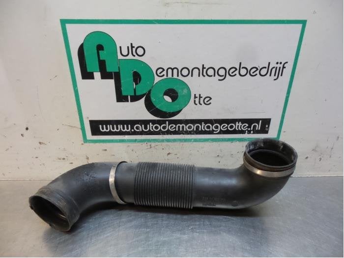 Aanzuigslang Lucht van een Opel Zafira B (Zafira B 05-), Gebruikt, -, -, Opel