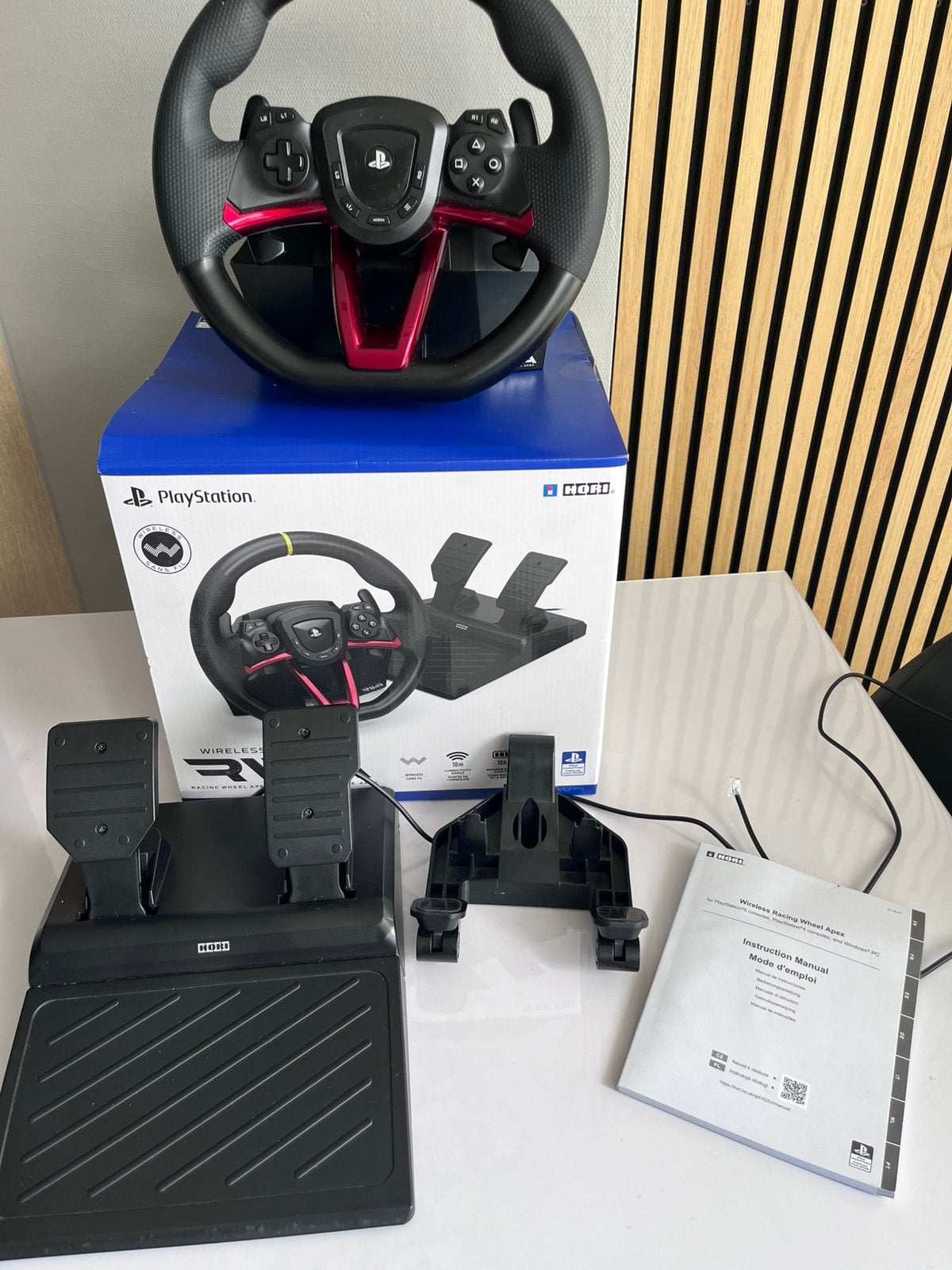 Playstation Hori Racing Wheel Apex gamestuur en pedalen, Games en Spelcomputers, Ophalen, Gebruikt, Stuur of Pedalen, PlayStation 4
