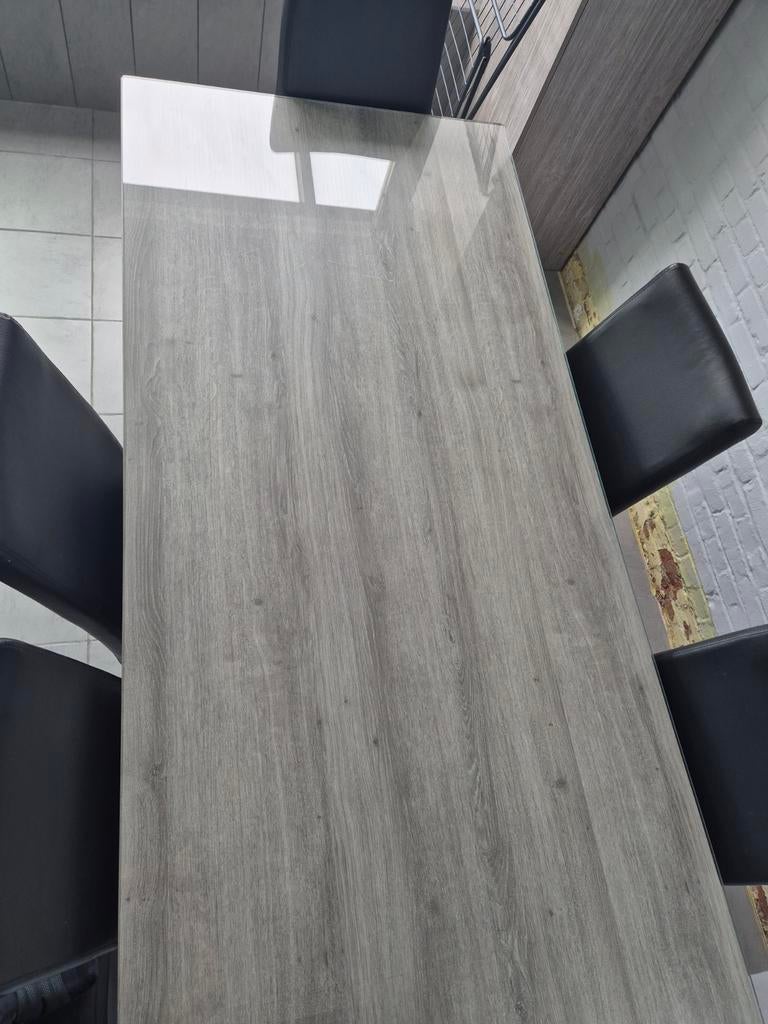 Een eettafel, stoelen, bescherming glas., Huis en Inrichting, Ophalen