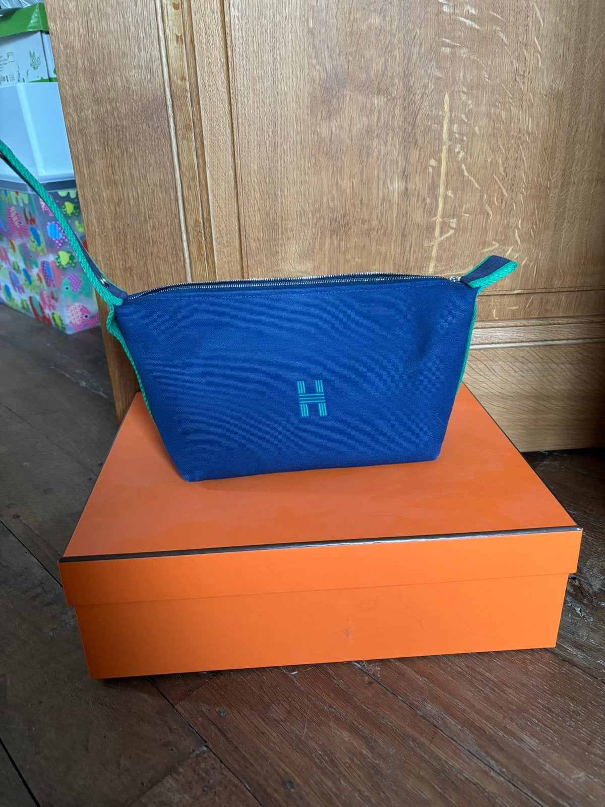 Trousse de toilettes hermès, Enlèvement, Comme neuf, Bleu