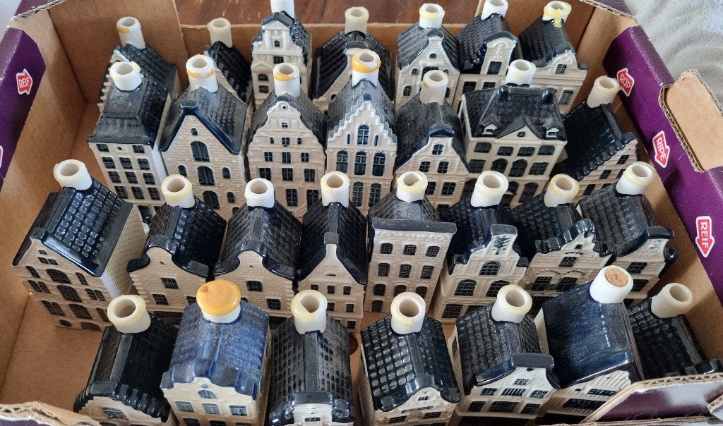 Te koop aangeboden: een partij van ca. 40 lege KLM huisjes, Verzamelen, Ophalen of Verzenden, Gebruikt