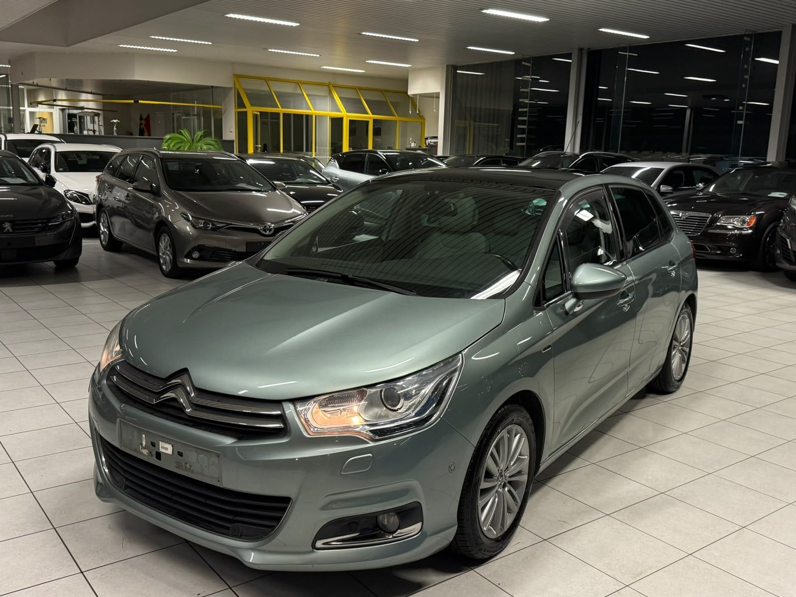 Citroen C4 Exclusive 1.6eHDi Automatique 84kW Euro 5, Achat, 1440 kg, 82 kW, Entreprise