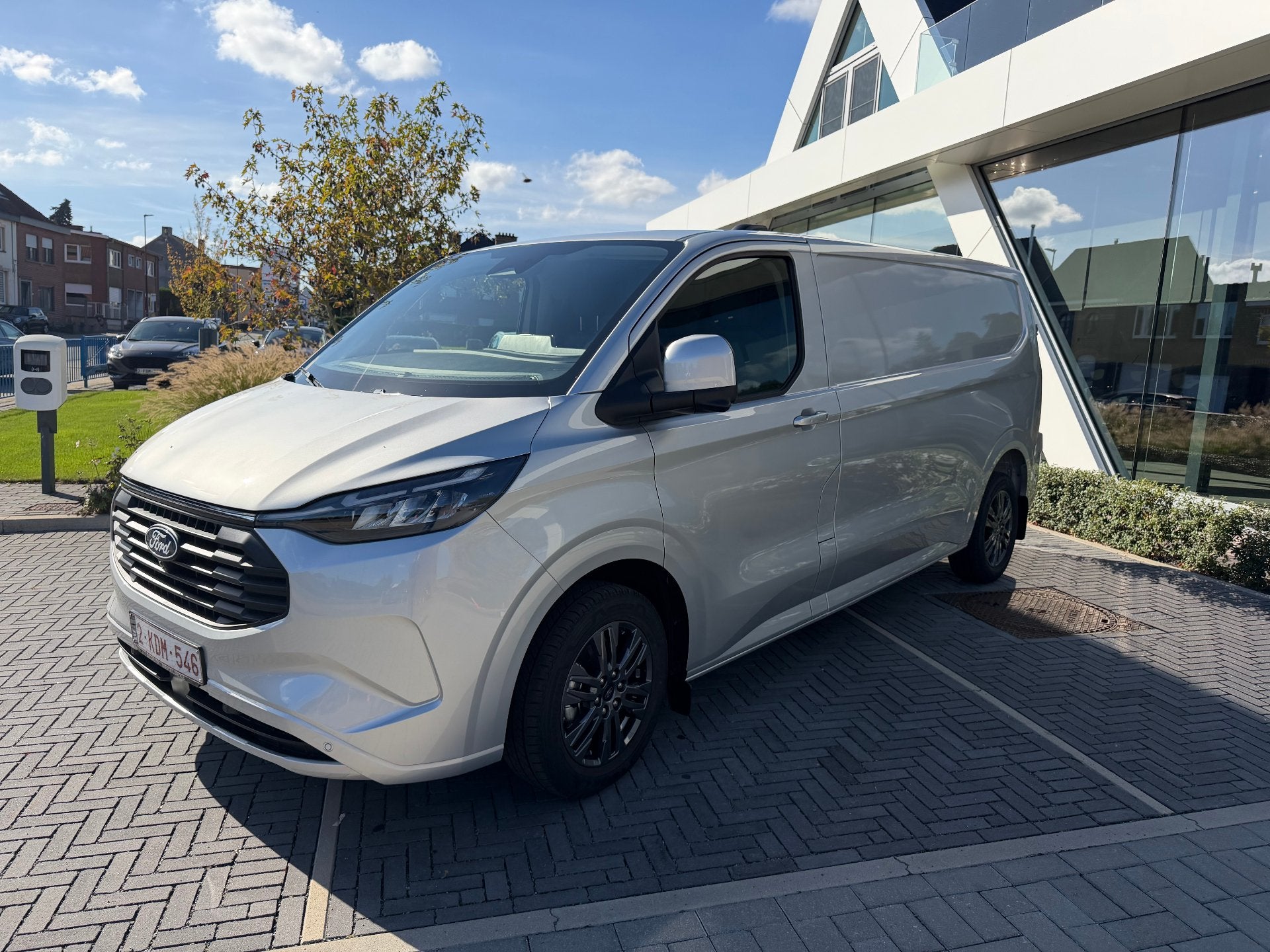 Ford Transit Custom 320L LIMITED PHEV, Autos, Achat, Euro 6, 3 places, Autres couleurs