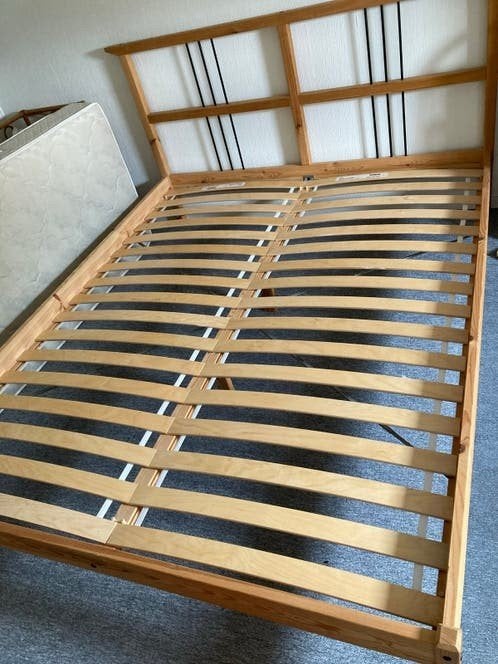 Dalselv IKEA houten bed 140x200cm, Huis en Inrichting, Slaapkamer | Bedden, Ophalen, Hout