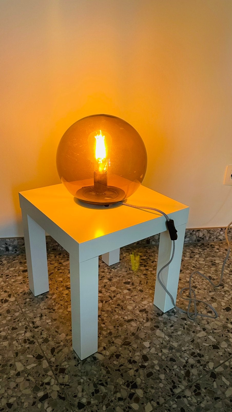Ikea Fado tafellamp van 2018 met getint bruin glas, Ophalen of Verzenden, IKEA, Bruin, Glas