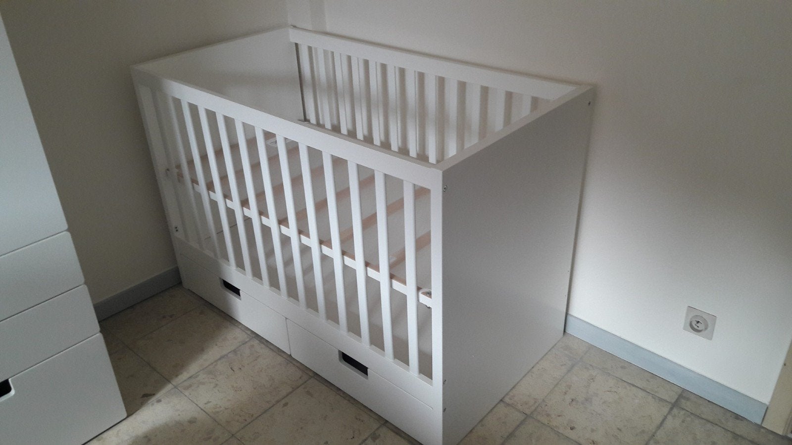 babybedje Ikea + matras, Kinderen en Baby's, Kinderkamer | Bedden, Ophalen, Gebruikt