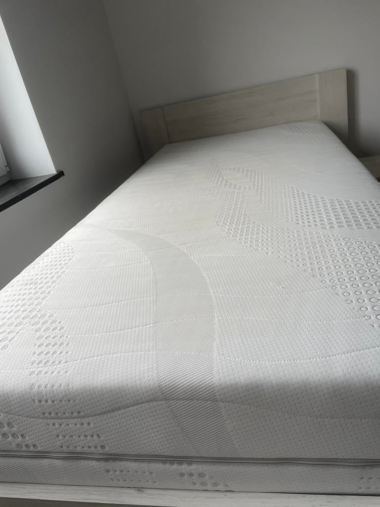 Kinderbed + matras en nachtkastje, Matelas, 190 cm ou moins, Une personne, Comme neuf