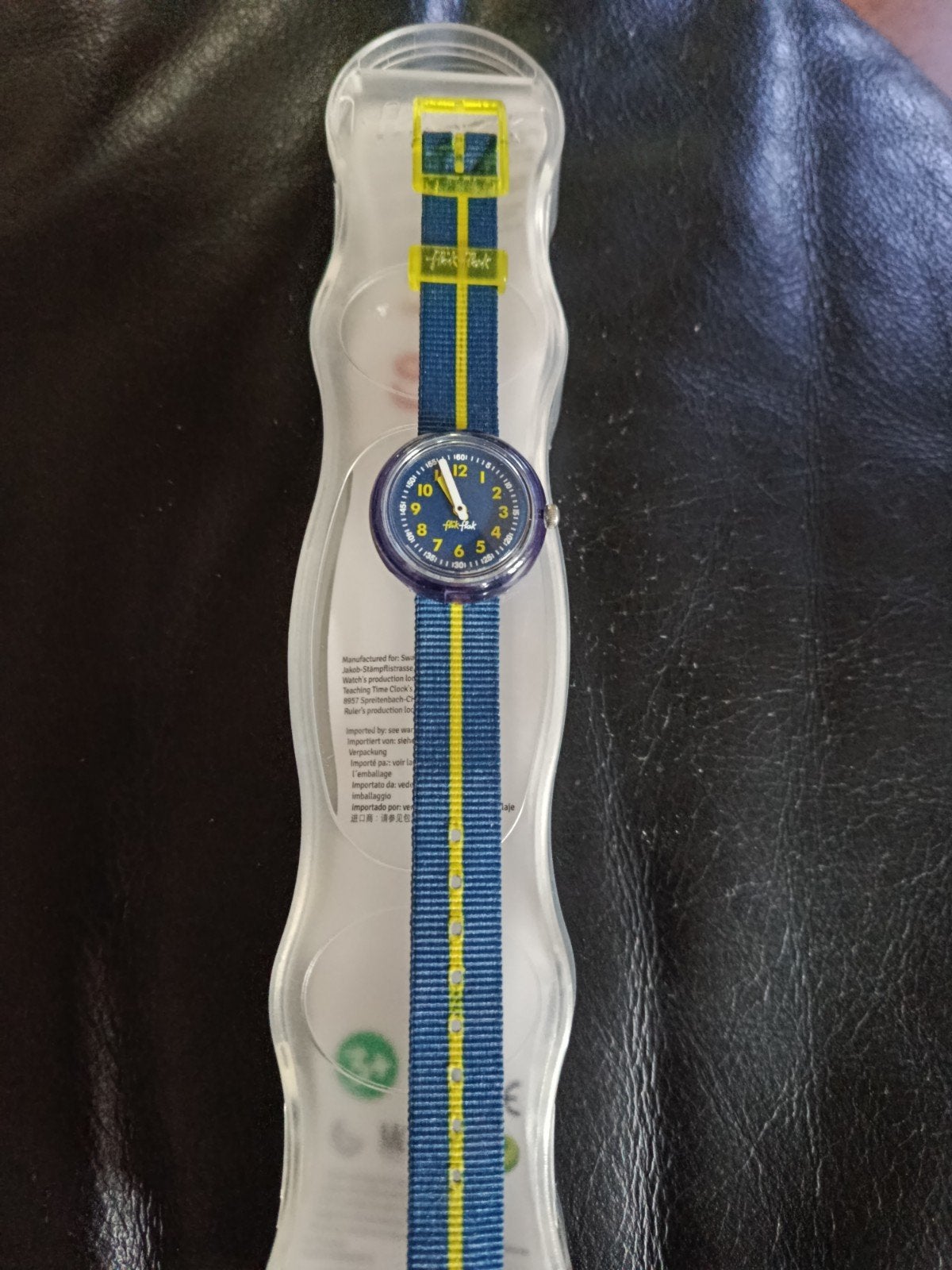 Montre pour enfant Flik Flak neuve dans sa boîte, Bijoux, Sacs & Beauté, Enlèvement ou Envoi