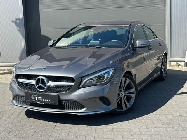 Mercedes-Benz CLA benzine automaat 42.000km!, Auto's, Mercedes-Benz, 4 cilinders, Leder en Stof, 1595 cc, Bedrijf