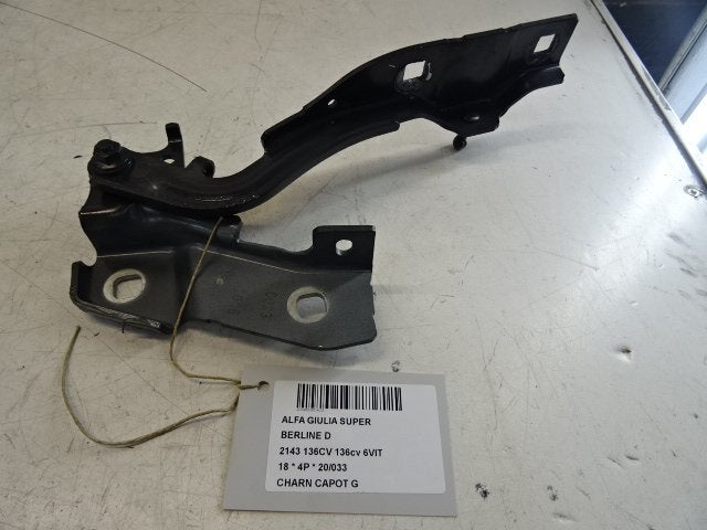 CHARNIERE DE CAPOT GAUCHE Alfa Romeo Giulia (952), Utilisé, Alfa Romeo
