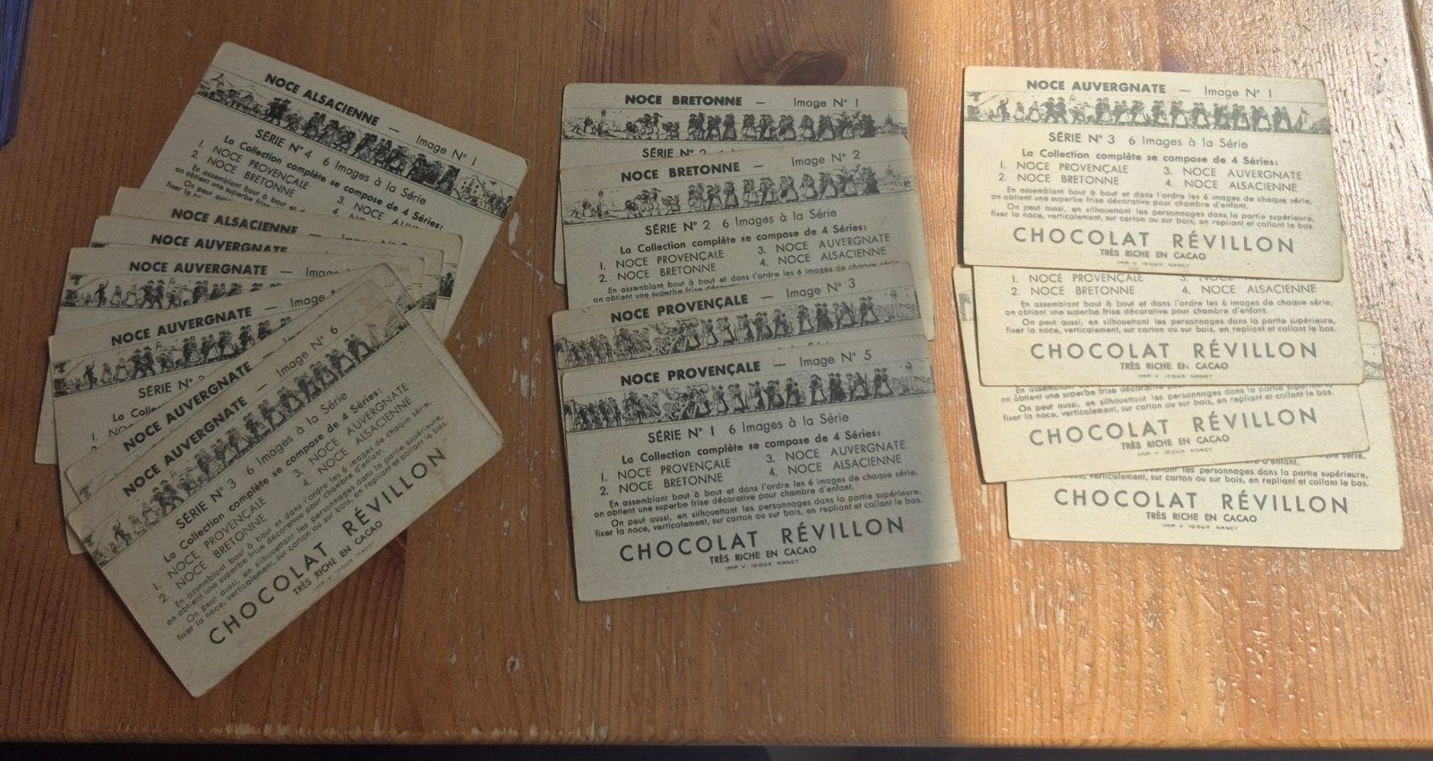 Lot 15 Oude Chromos Chocolat Révillon Tradition Des Noces., Hobby en Vrije tijd, Stickers en Plaatjes, Zo goed als nieuw, Meerdere plaatjes