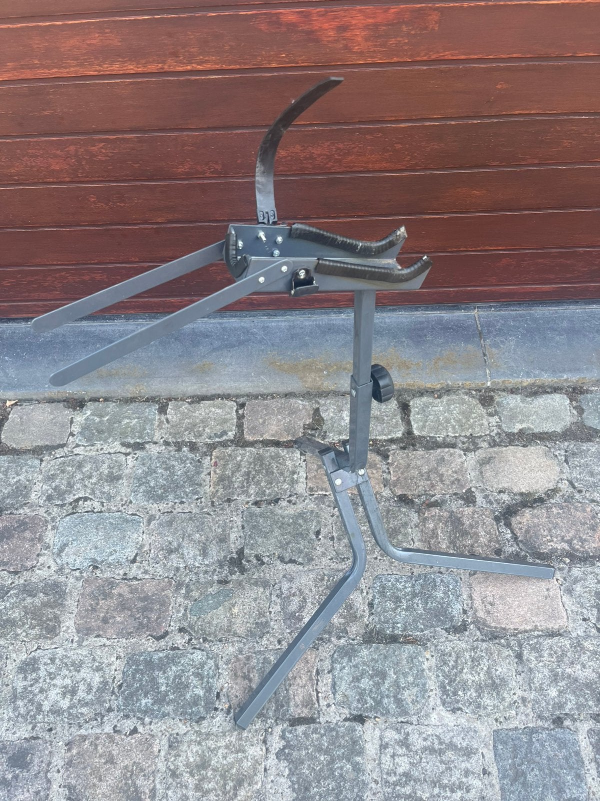 Fietsmontagestandaard, Fietsen en Brommers, Fietsaccessoires | Fietsgereedschap, Ophalen, Gebruikt