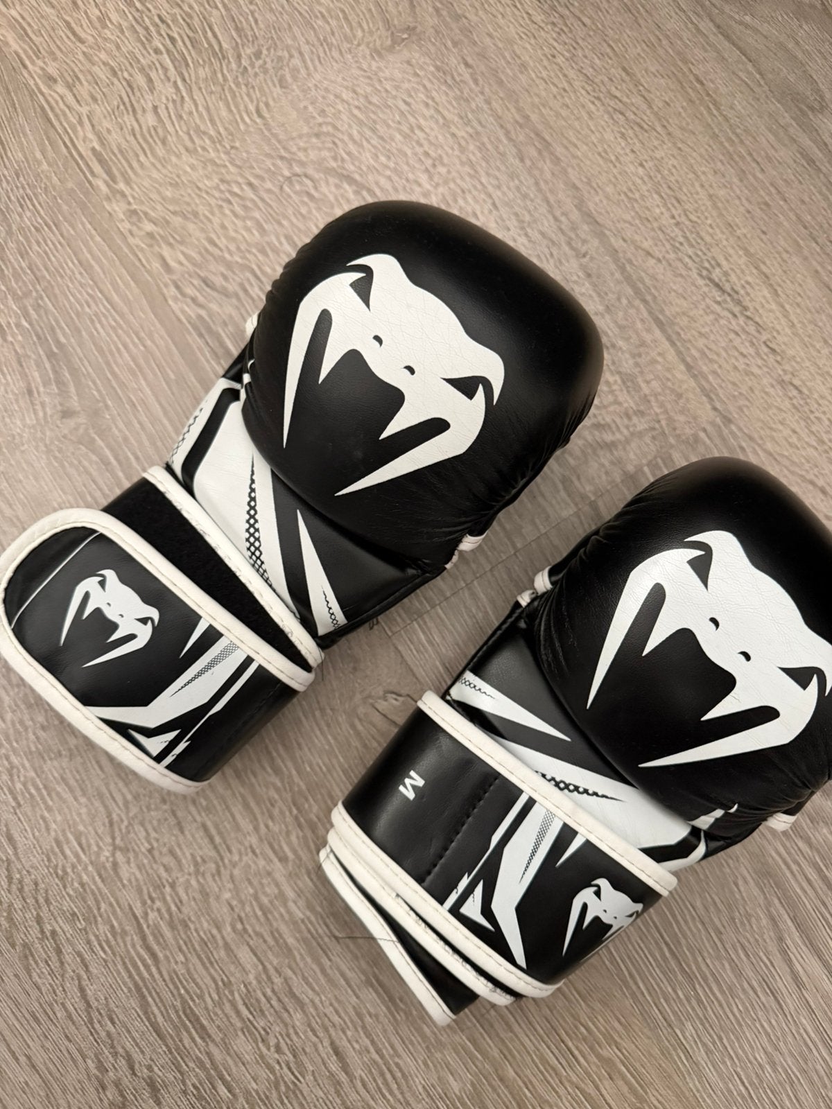 GANT MMA VENUM TAILLE M TRES NEUF, Enlèvement, Comme neuf