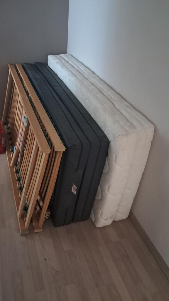 4 Matrassen + 2 lattenbodems, Huis en Inrichting, Slaapkamer | Matrassen en Bedbodems, Ophalen
