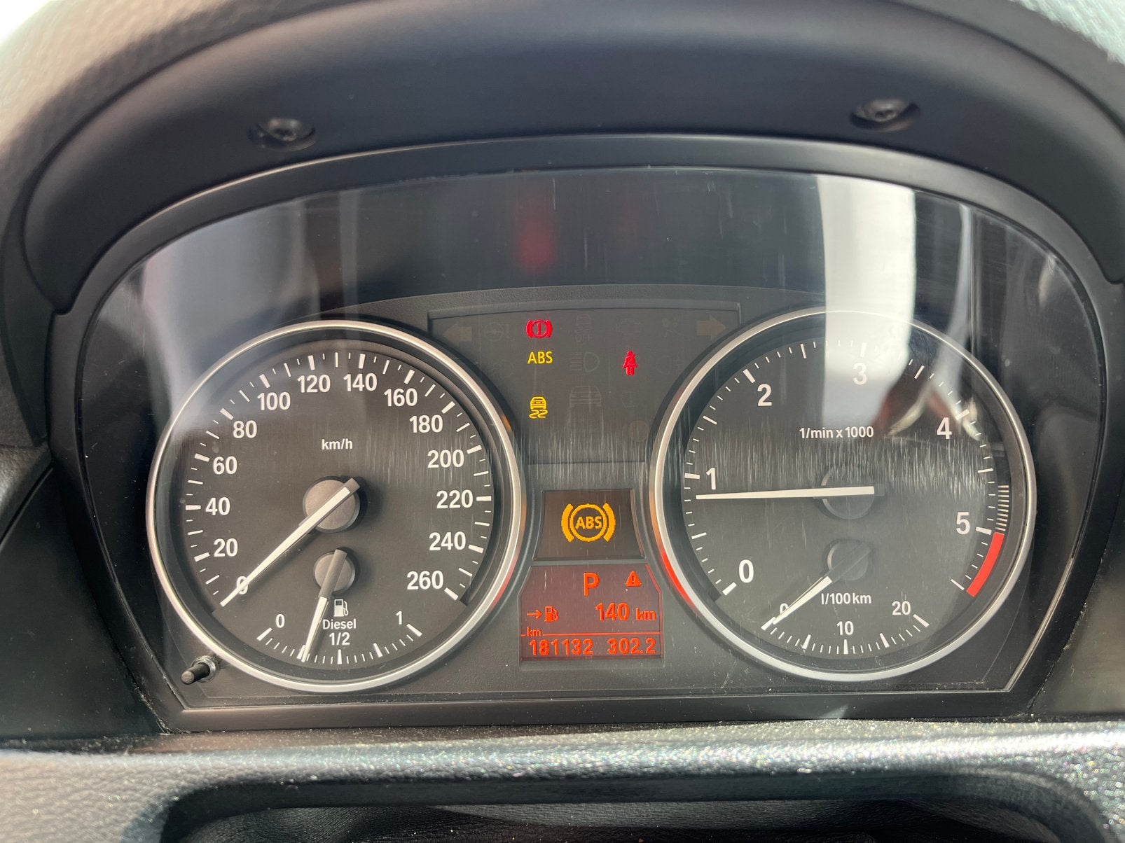 Bmw x1 année 2012, Autos, BMW, X1, ABS, Diesel, Euro 3, 5 portes, Automatique, Noir, Cuir, Propulsion arrière, Carnet d'entretien