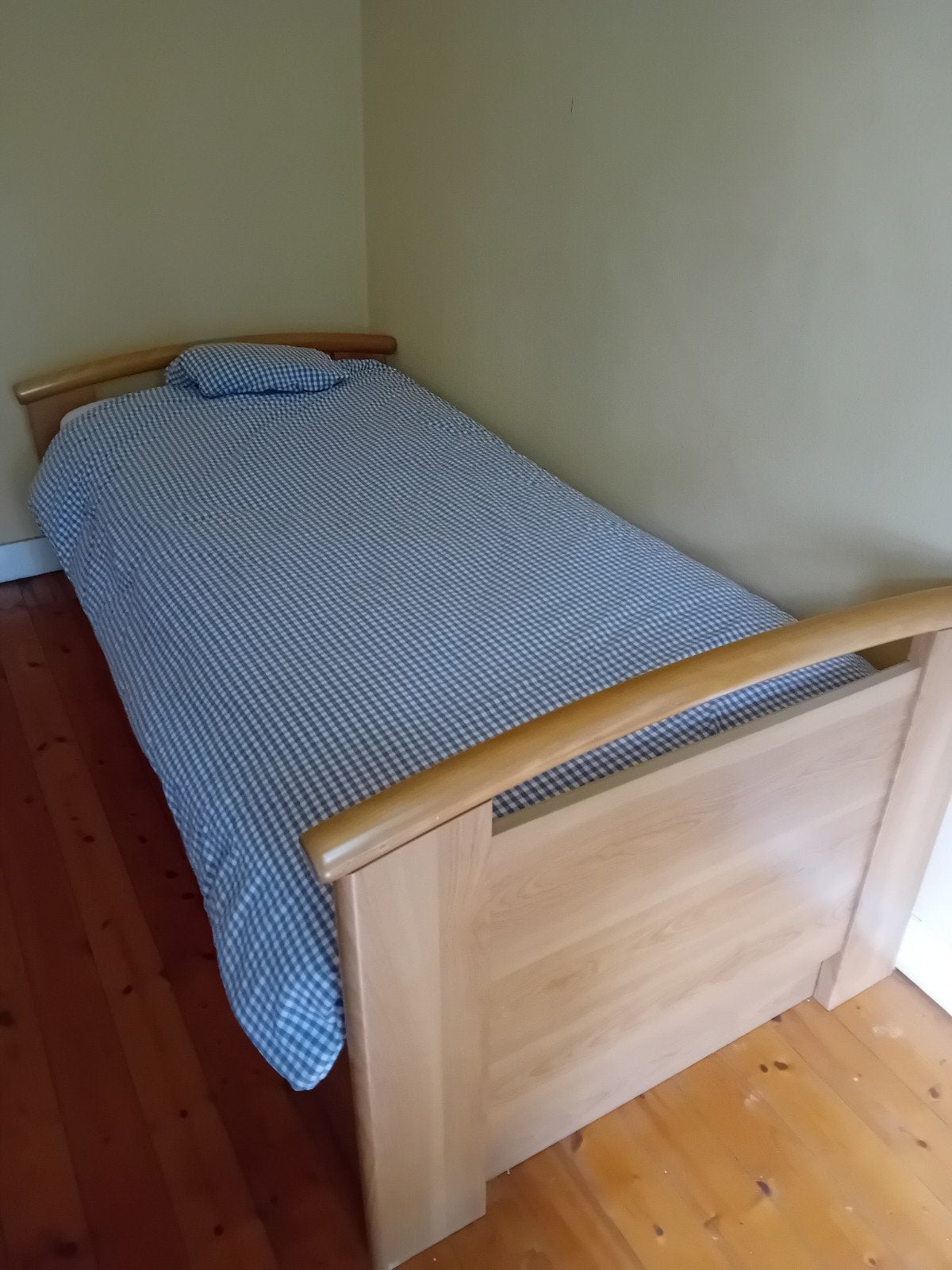 Bed + lattenbodem, Huis en Inrichting, Ophalen, Gebruikt, Eenpersoons