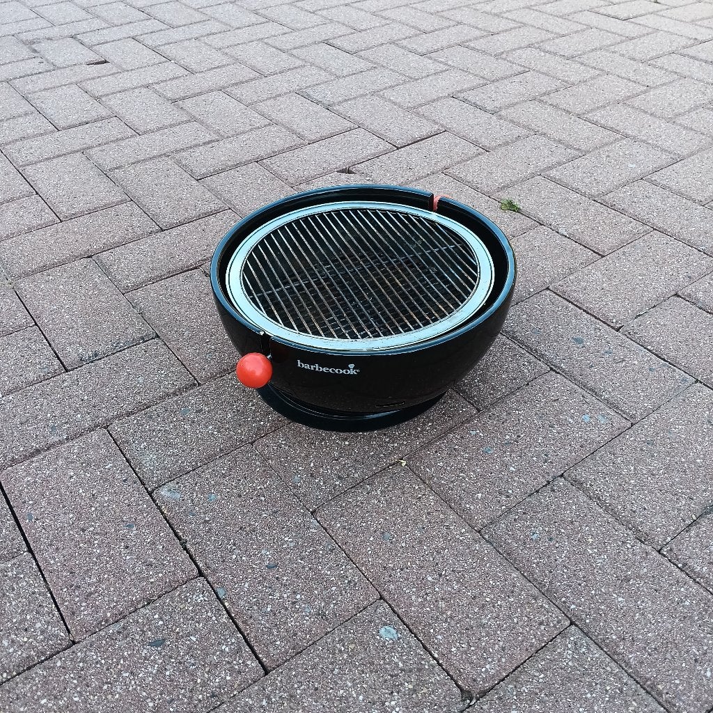 bbq barbecook  tafel model, Tuin en Terras, Ophalen, Zo goed als nieuw