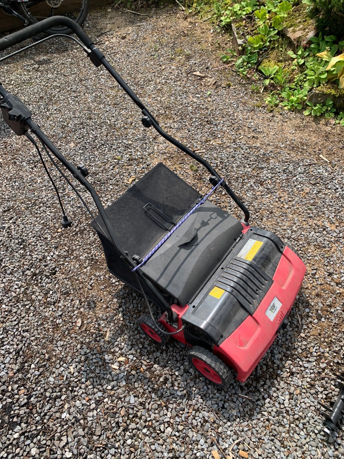 Verticuteer machine, Tuin en Terras, Ophalen of Verzenden, Zo goed als nieuw