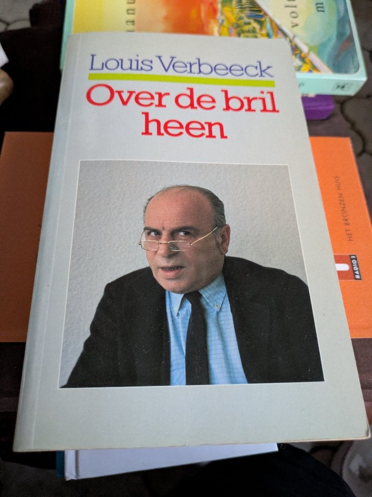 Over de bril heen, Ophalen of Verzenden, Zo goed als nieuw, België