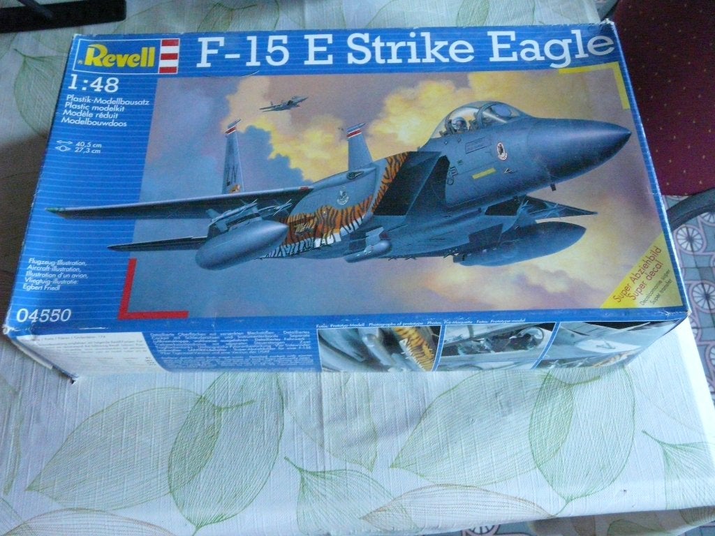 F 15 E STRIKE EAGLE  REVELL 1/48, Neuf, Plus grand que 1:72, Revell, Avion