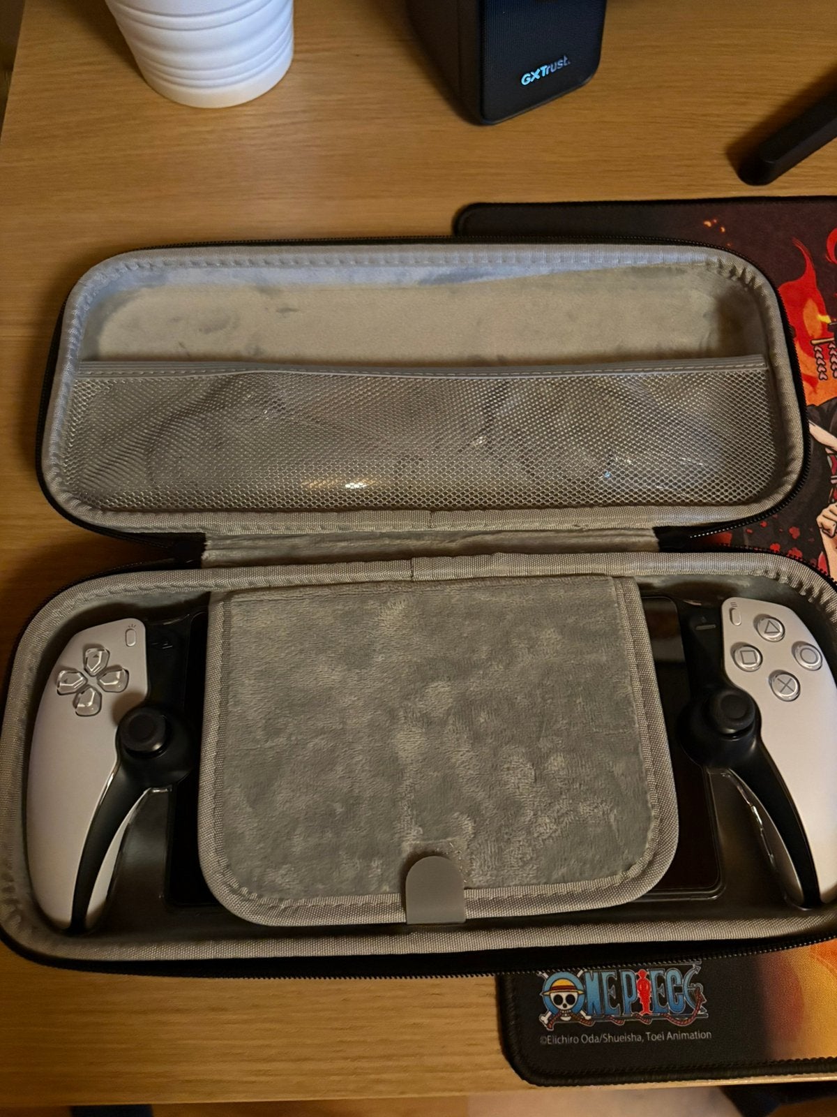 Nieuw ps5-portaal met twee draagbare tassen, Ophalen, Zo goed als nieuw, Playstation 5