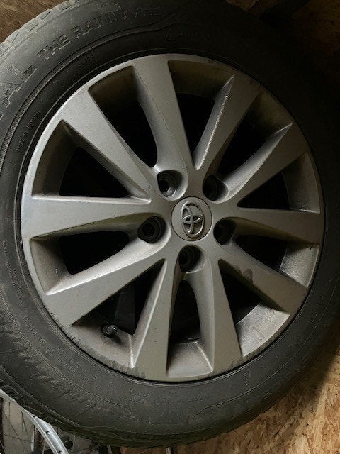 Autovelgen en banden Toyota, Auto-onderdelen, Ophalen, Band(en)