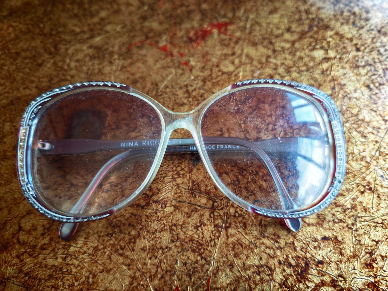 Superbes lunettes de soleil vintage Nina Ricci, Autres marques, Lunettes de soleil avec correction, Enlèvement ou Envoi, Autres couleurs