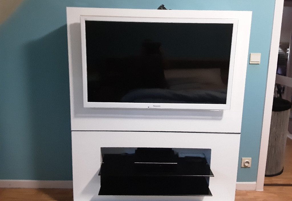 tv panasonic 42 insch Led + Meubel +stereotoren, Audio, Tv en Foto, Ophalen, LED, Panasonic, 50 Hz