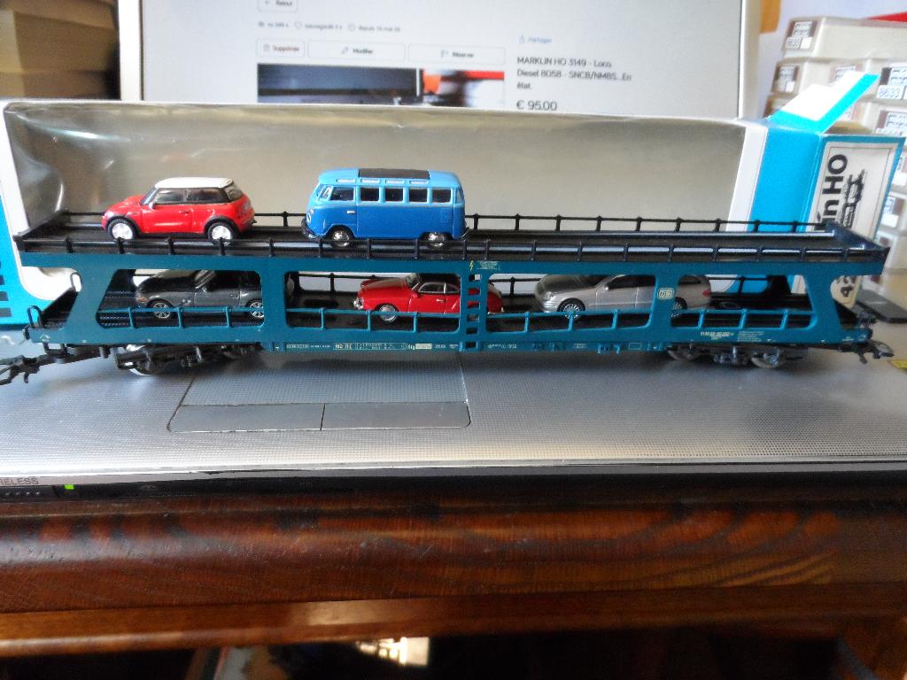MARKLIN HO 4234 - Wagon auto-transporteur (bleu) + 5 voiture, Neuf, Analogique, Enlèvement ou Envoi, Wagon