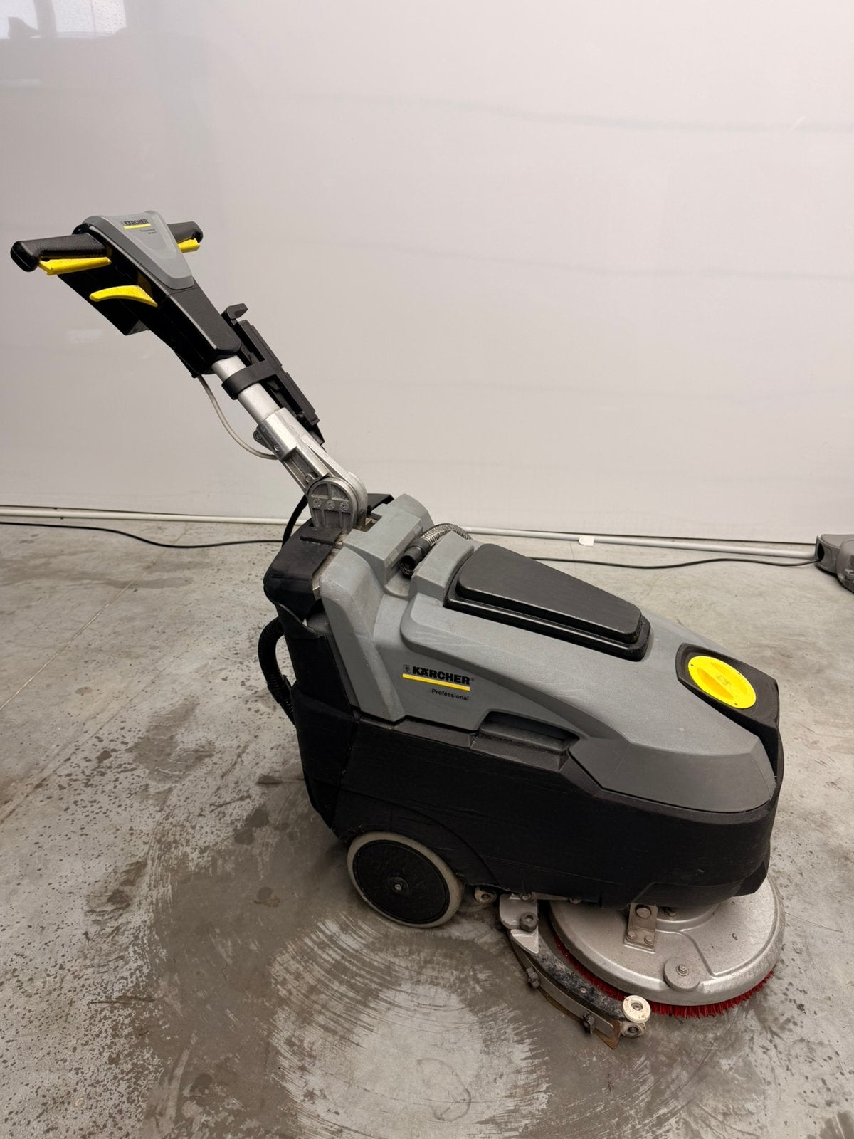 Kärcher scrobmachine, Doe-het-zelf en Bouw, Ophalen, Gebruikt, Schrobmachine