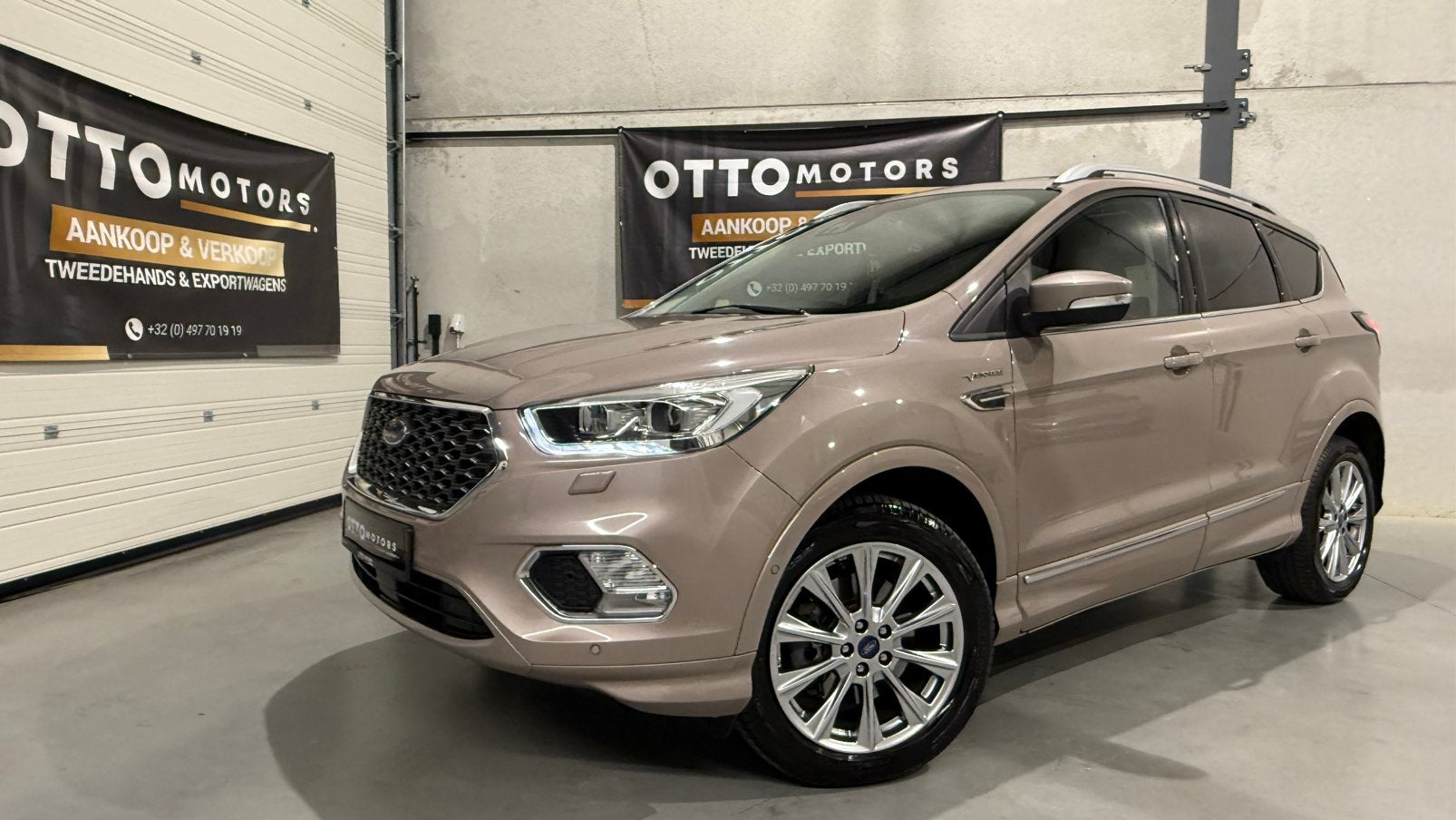 Ford Kuga Vignale | 4X4 | Automaat | 180 PK | Showroomstaat, Auto's, Automaat, Testrit aan huis, 4 cilinders, Panoramadak