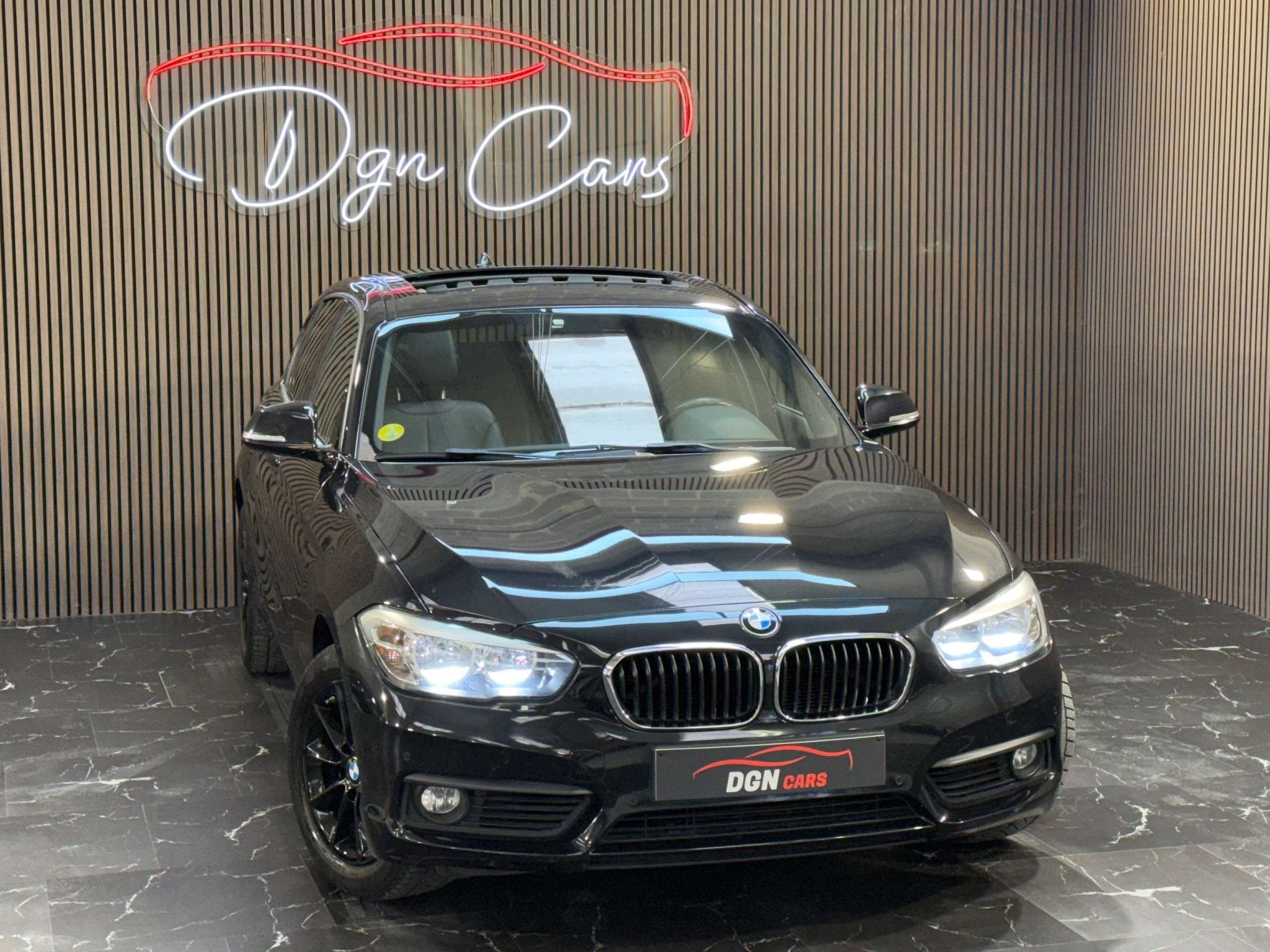 BMW 1 Serie 118 118 dA * Toit Ouvrant + Cuir *, Autos, Cuir, Achat, Noir, 5 portes