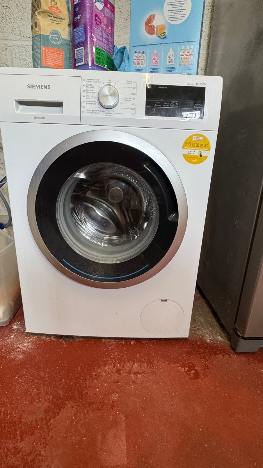 Lave-linge machine a laver Siemens iQdrive 300 8kg (offre?), 1200 à 1600 tours, 6 à 8 kg, Programme lavage à la main, Chargeur frontal