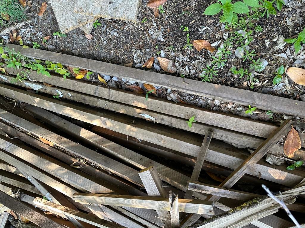 Déchets de bois, Enlèvement, Comme neuf, Poutres