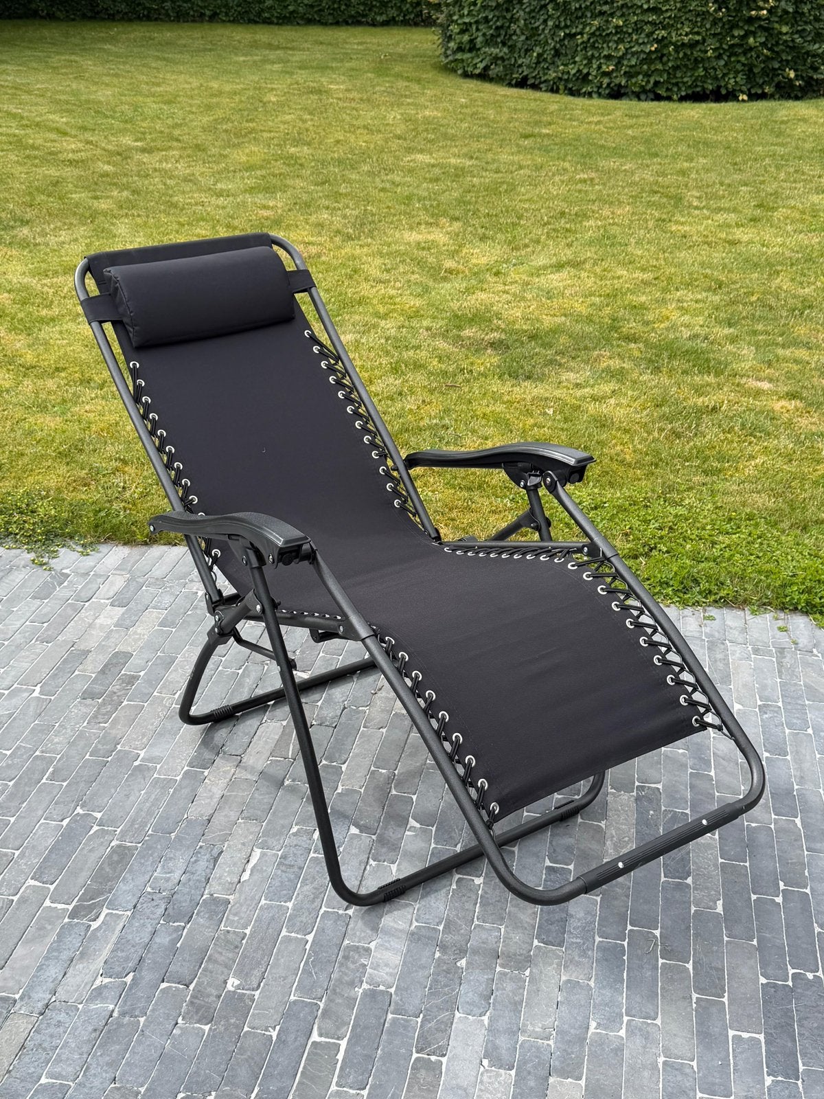 Comfortabele lig/zitstoel, Ophalen, Zo goed als nieuw, Aluminium, Verstelbaar
