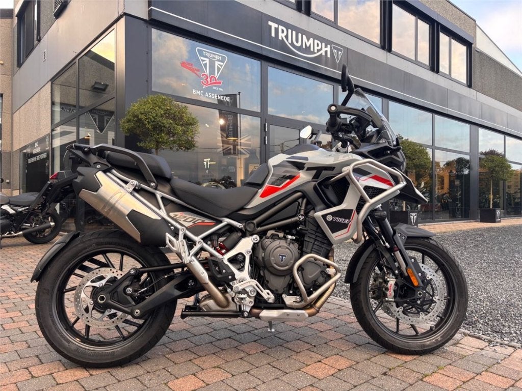 Triumph Tiger 1200 Alpine Ash Grey, Motos, Tourisme, Occasion, Particulier, Poignées chauffantes