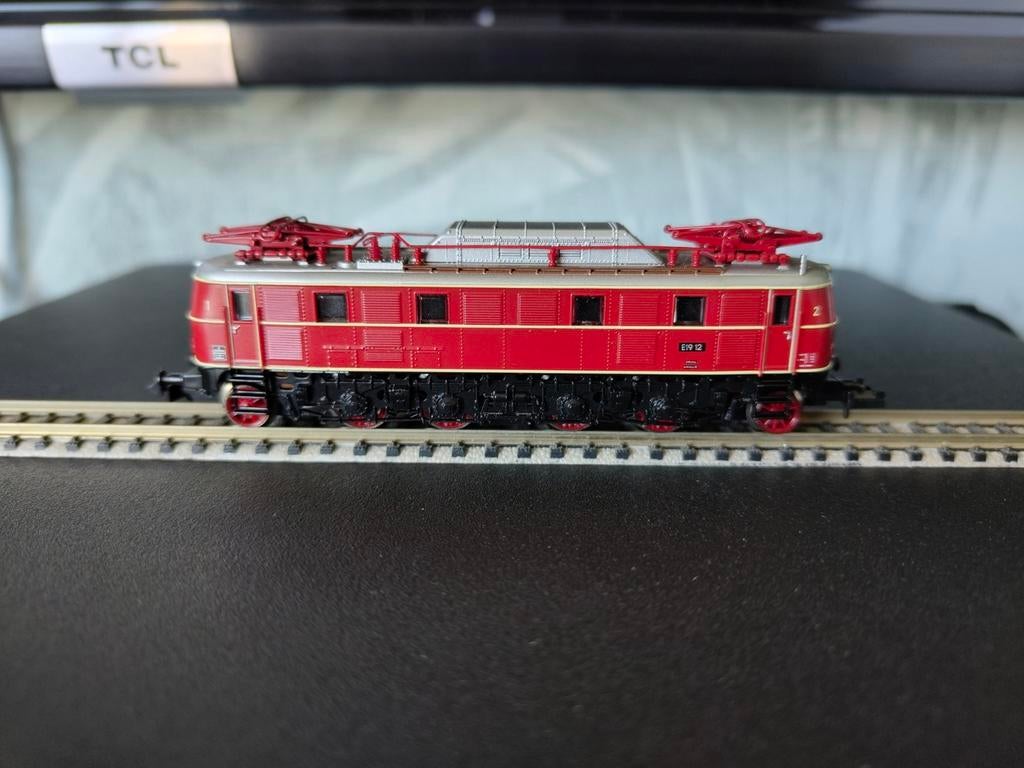 Voie n locomotive électrique E19 Arnold, Locomotive, Arnold, Analogique