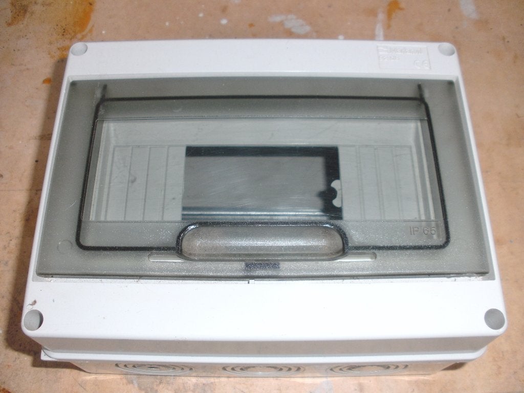 elektriciteit kastje 2OX9,3X15,5cm, Ophalen, Zo goed als nieuw, Groepenkast